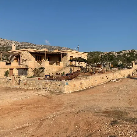 Titans Sea Cabin With Private Beach - Karpathos Island Ferienhaus *