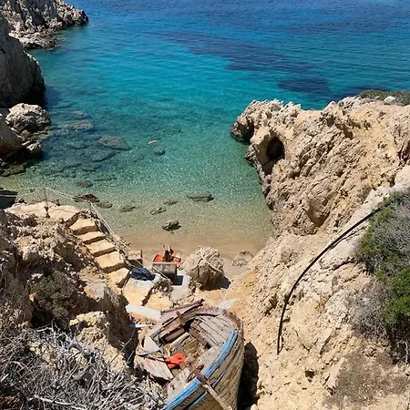 Titans Sea Cabin With Private Beach - Karpathos Island Ferienhaus Amoopi